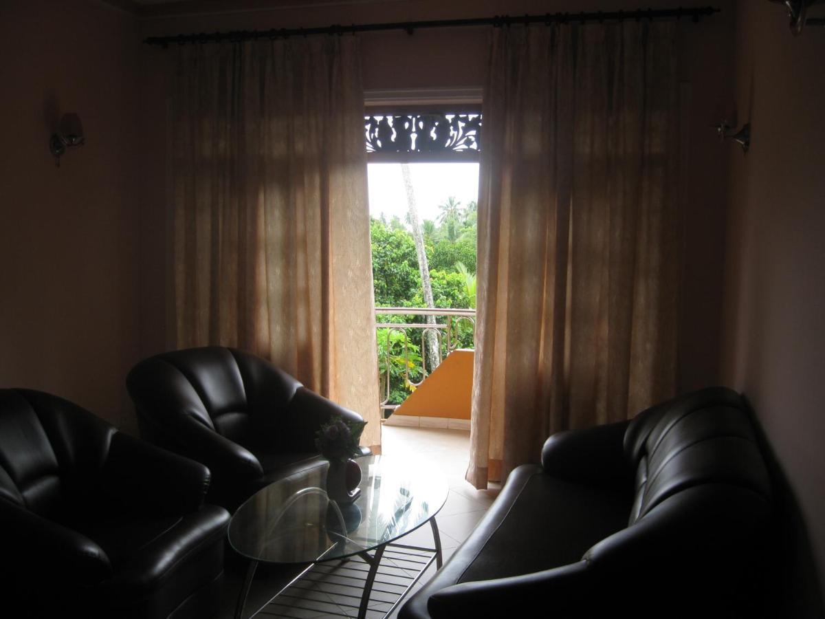 Mount House * Dickwella